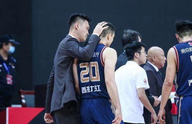 古仔更是入驻短视频平台，为影片预热助阵，古仔自曝;本来不想拍，但为了刘伟强导演和萌萌的;招财，特别出镜，此举也引发了粉丝的点赞狂潮，登上了平台的热搜榜Top5